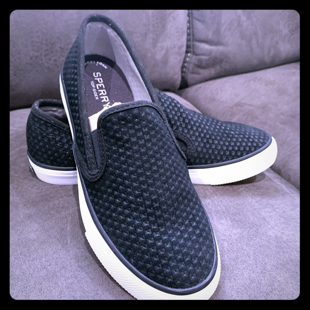 Brand new Sperry Memory Foam Slide on Sneakers